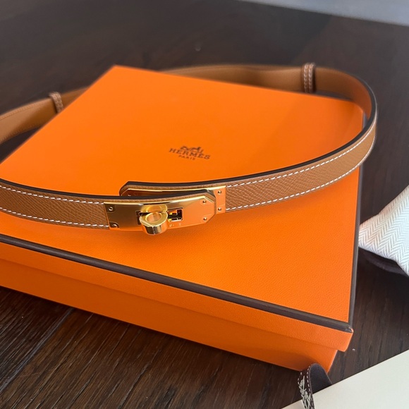 *NWT* HERMES Kelly 18 Belt - Gold on gold - Picture 4 of 9